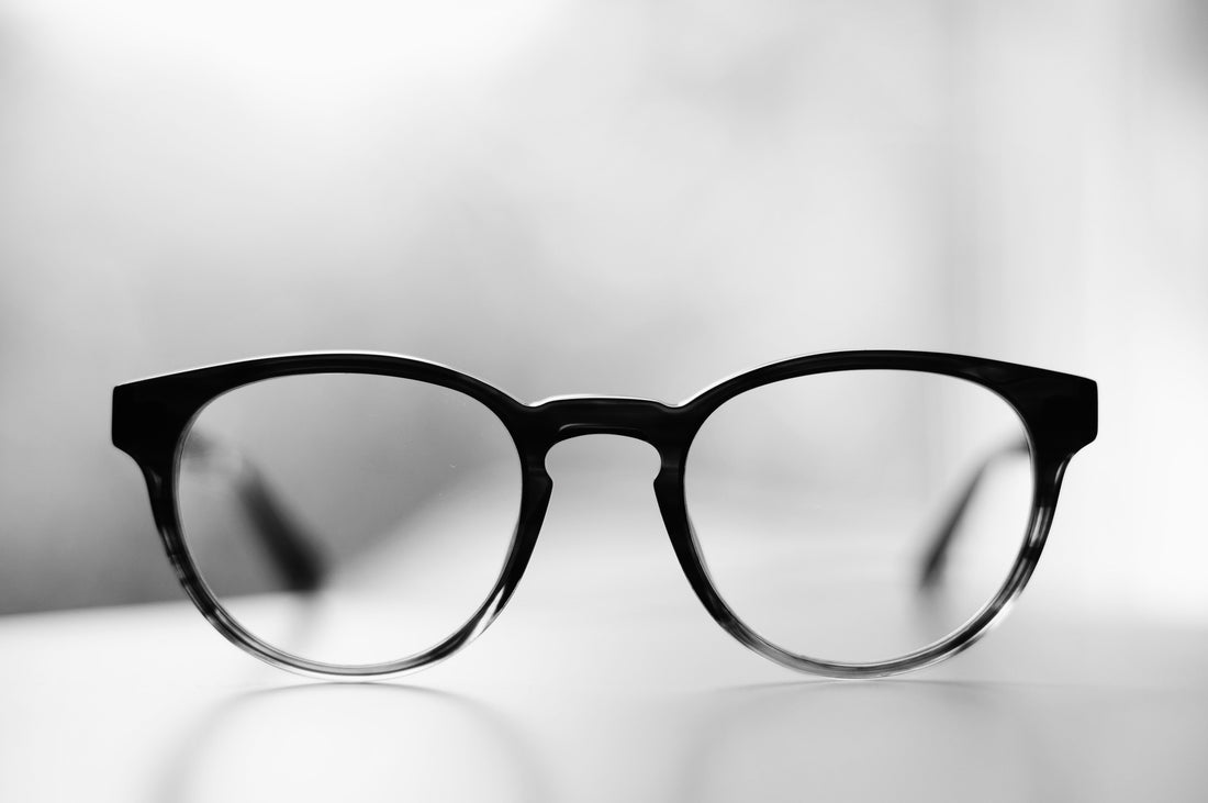 Plastic vs Metal Glasses: Which One Should You Choose?