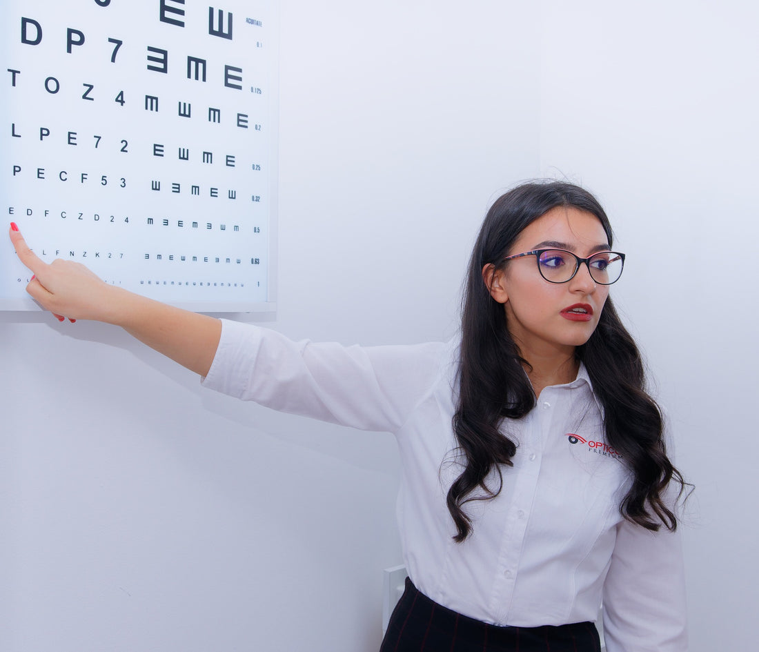 Myopic Astigmatism: Causes, Symptoms, Diagnosis, Treatment, and Prevention